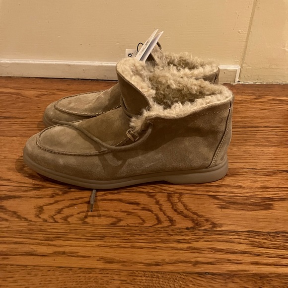 Zara FAUX FUR LINED FLAT SUEDE ANKLE BOOTS - Picture 6 of 8